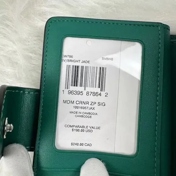Coach Medium Corner Zip Wallet In Signature Canvas CW786 Silver/Bright Jade NWT - Picture 3 of 5